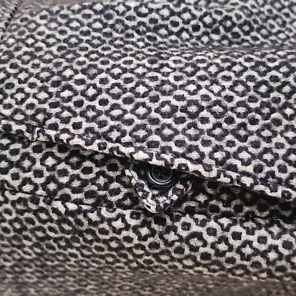 Yves St. Laurent Black and White Patterned Wool Pencil Skirt - Picture 4 of 15
